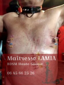 maitresse Lamia les aiguilles ca pique